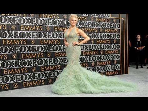 hannah waddingham boobs|Hannah Waddingham dazzles in busty display at 2024 Emmy。